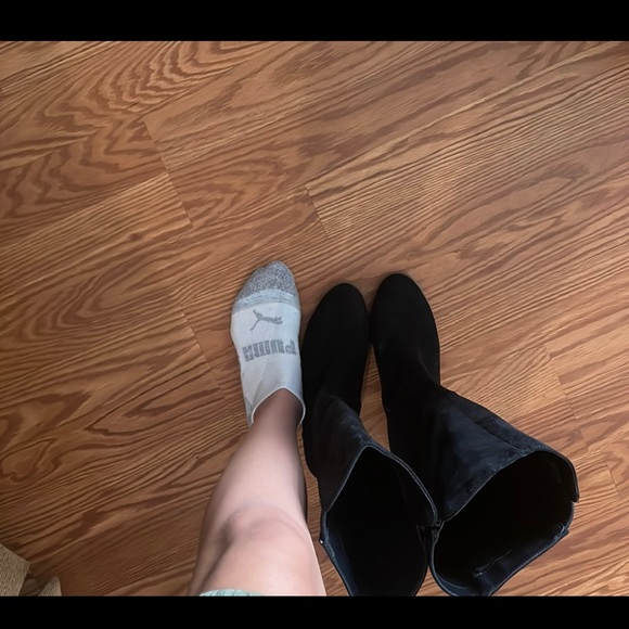 Black high top boots - Picture 2 of 6